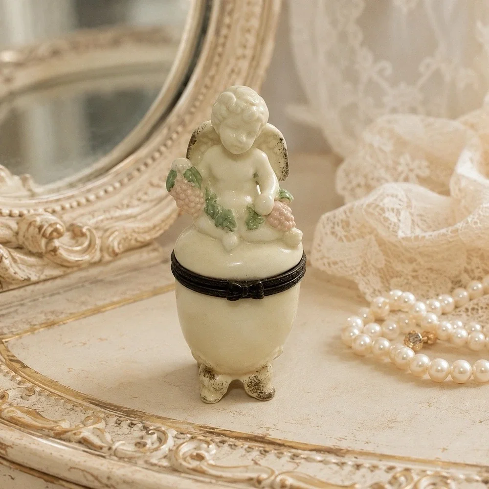 Vintage Midwest of Cannon Falls Cherub Grapes Porcelain Hinged Trinket Box 4